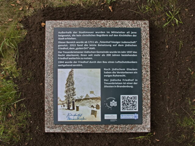 Informationstafel jüdischer Friedhof